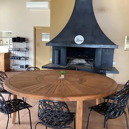 Chez Francois Bed & Breakfast Ortale